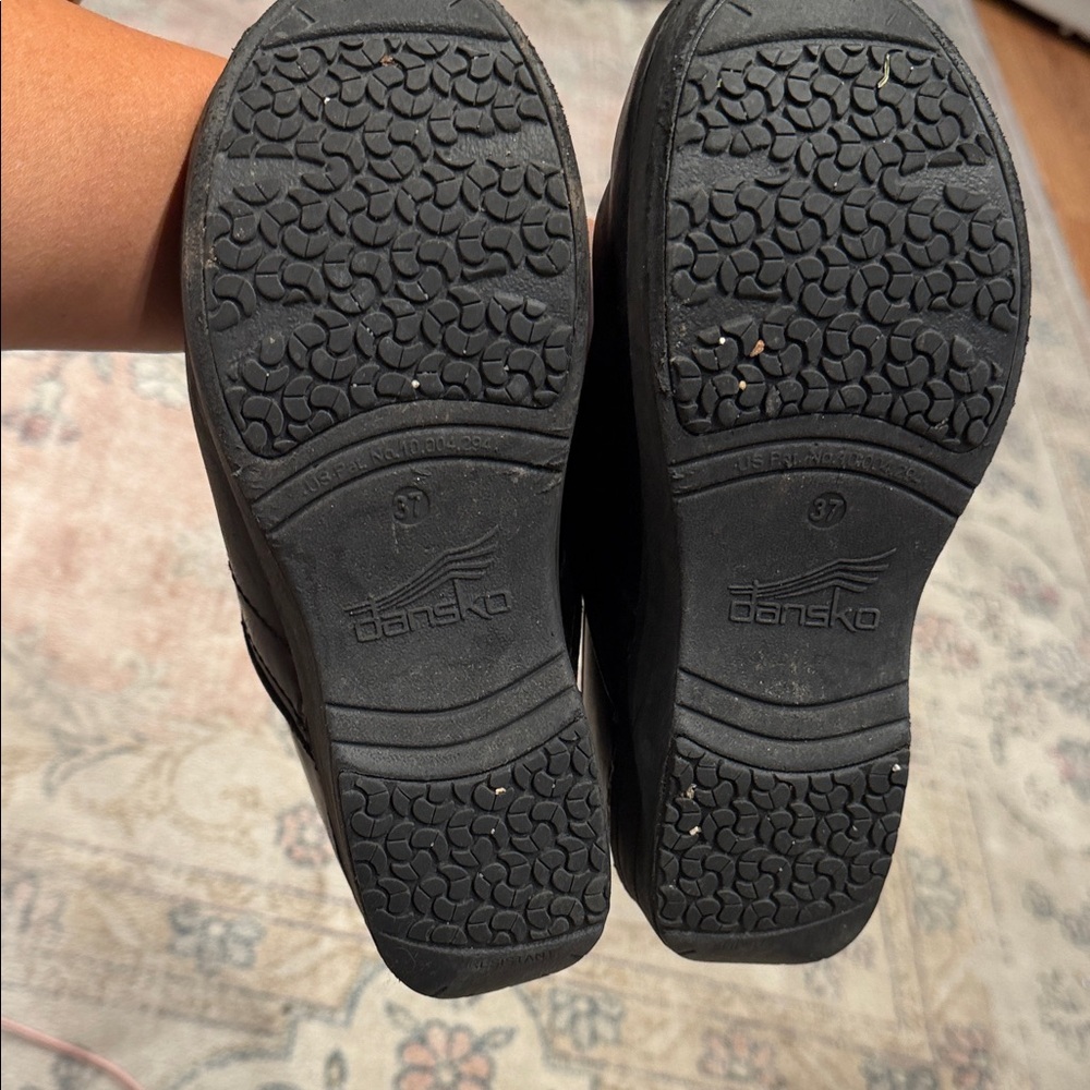 Dansko Black Wide XP 2.0 Mules 6.5 Wide clogs - Picture 4 of 6